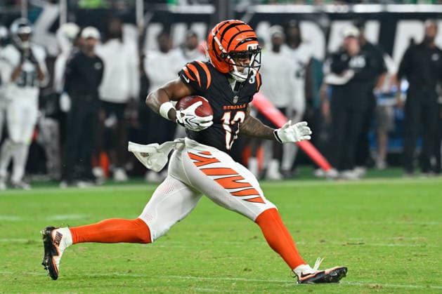Aug 28, 2026; Philadelphia, Pennsylvania, USA; Cincinnati Bengals wide receiver KeShawn Williams (12) runs the ball against the Philadelphia Eagles during the second half at Lincoln Financial Field. Mandatory Credit: -Cal Media NFL, American Football Herren, USA 2026: Bengals Vs Eagles AUG 28  - ZUMAc04_ 20260828_zma_c04_047 Copyright: xEricxCanhax
