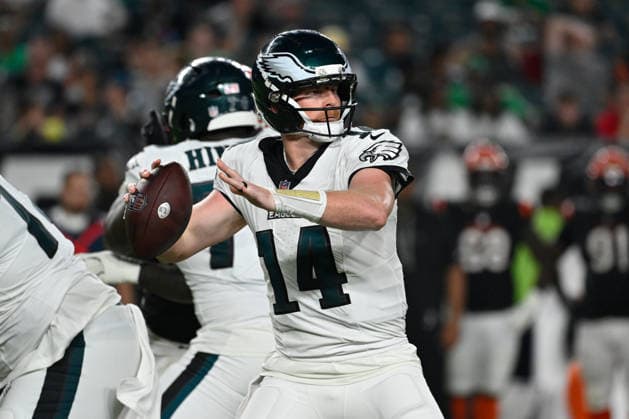 NFL, American Football Herren, USA 2026: Bengals Vs Eagles AUG 28 Aug 28, 2026; Philadelphia, Pennsylvania, USA; Philadelphia Eagles quarterback Andy Dalton (14) throws a pass during the second half at Lincoln Financial Field. Mandatory Credit: Eric Canha-Cal Media (Credit Image: Â Eric Canha Cal Sport Media) Philadelphia Pennsylvania USA EDITORIAL USE ONLY Copyright: xx ZUMA-20260828_zma_c04_040.jpg EricxCanhax csmphotothree515180