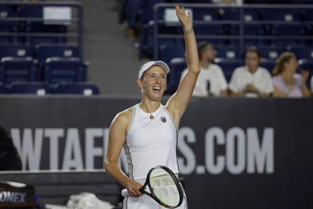 August 28, 2026, Monterrey, Nuevo Leon, Mexico: Elise Mertens (BEL) celebrates reaching the final of the GNP Seguros WTA, Tennis Damen 500 tournament after defeating Nikola Bartunkova (CZE). Mertens won 6:2, 4:6, 2:6. Tenis 2026: Semifinal WTA 500 Monterrey: Bartunkova Vs Mertens  - ZUMAo125 20260828_zip_o125_033 Copyright: xAntonioxOjedax