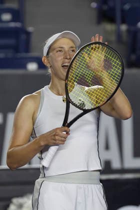 August 28, 2026, Monterrey, Nuevo Leon, Mexico: Elise Mertens (BEL) celebrates reaching the final of the GNP Seguros WTA, Tennis Damen 500 tournament after defeating Nikola Bartunkova (CZE). Mertens won 6:2, 4:6, 2:6. Monterrey Mexico - ZUMAo125 20260828_zip_o125_032 Copyright: xAntonioxOjedax