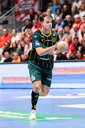 Hamm, Germany, August 28, 2026, 2nd Division, 2026–2027 Season, Match 1: ASV Hamm Westfalen vs. VfL Eintracht Hagen. Pictured: Lars Genz (Hagen) with the ball, WESTPRESS Arena, North Rhine-Westphalia Copyright: xFotostandx xKruczynskix