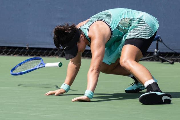 US Open 2026 Qualifying Final Round NEW YORK, UNITED STATES - AUGUST 28: Bianca Andreescu falls to the court during the final round of women s singles qualifying at the 2026 US Open at the USTA Billie Jean King National Tennis Center in Flushing, New York, United States, on August 28, 2026. Lev Radin Anadolu New york United States. Editorial use only. Please get in touch for any other usage.  Copyright: x2026xAnadoluxLevxRadinx
