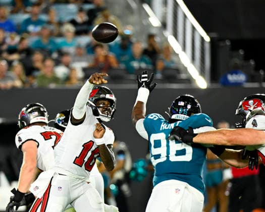 Tampa Bay Quarterback Jalon Daniels throws a pass against the Jaguars at EverBank Stadium in Jacksonville, Florida on Friday August 28, 2026. The Jaguars defeated the Bucs 19-0.  JAX20260828009 JOExMARINO