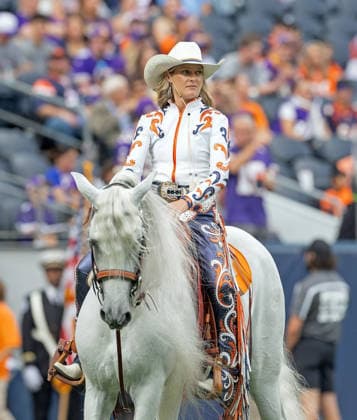August 28, 2026, Denver, Colorado, USA: Broncos Rider a top of Thunder makes her way around the field during warm-ups before the 1st. Half at Empower Field at Mile High Friday evening. Broncos beat the Vikings 34-6 in Pre-Season play. Credit Image: ZUMA Press Wire) Denver USA - ZUMAav4_ 20260828_zaf_av4_017 Copyright: xHectorxAcevedox