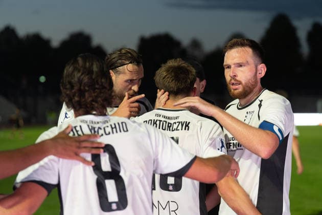 August 28, 2026, xhfmx, Regional League Southwest Soccer, SG Barockstadt Fulda Lehnerz vs. FSV Frankfurt, l Giorgio Del Vecchio (FSV Frankfurt), Lukas Gottwalt (FSV Frankfurt), Nick Doktorczyk (FSV Frankfurt), and Tim Weißmann (FSV Frankfurt) celebrate the 1–2 goal against Fulda—goal, celebration, Fulda