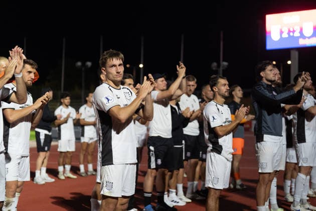 August 28, 2026, xhfmx, Regionalliga Southwest Soccer, SG Barockstadt Fulda Lehnerz vs. FSV Frankfurt The FSV Frankfurt players thank the fans in Fulda