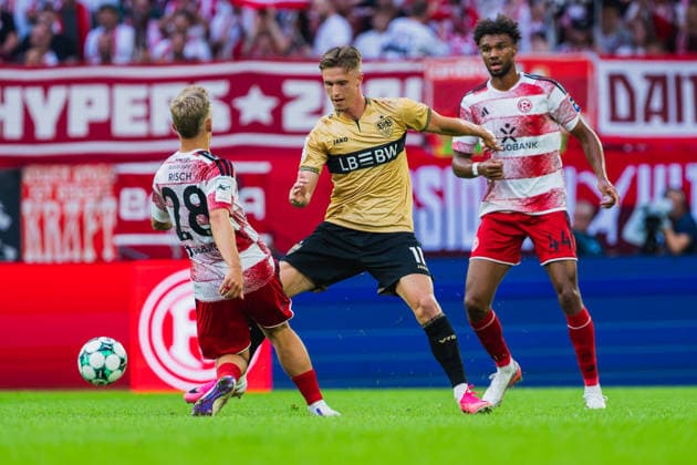 Sascha Risch (Fortuna Düsseldorf, 28) attacks Oliver Roelke (VFB Stuttgart II, 11), Elias Egouli (Fortuna Düsseldorf, 44), tackle between Fortuna Düsseldorf and VFB Stuttgart II, soccer, 3. Liga, Matchday 03, 2026–27 season, August 28, 2026, DFL regulations prohibit any use of photographs as image sequences and or quasi-video, Fortuna Düsseldorf vs. VFB Stuttgart II, soccer, 3. Liga, Matchday 3, 2026–27 season, August 28, 2026, Düsseldorf Copyright: xEibner-Pressefoto LukasxBaldygax EP_LBA