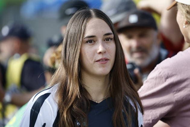 August 29, 2026, Daolasa di Commezzadura, Black Snake, 2026 UCI MTB World Championships Women s Junior Finals, DHI Downhill: Indy Deavoll 5 (NZL) celebrates her third-place finish at Daolasa di Commezzadura, Black Snake, Trento, Italy Copyright: xJustPictures.ch FrancescoxMinghettix jp-en-FrMi-_NG_0514