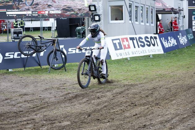 August 29, 2026, Daolasa di Commezzadura, Black Snake, 2026 UCI MTB World Championships Women s Junior Finals, DHI Downhill: Zuri Acheson, 25, AUS, Daolasa di Commezzadura, Black Snake, Trento, Italy Copyright: xJustPictures.ch FrancescoxMinghettix jp-en-FrMi-_NG_0089