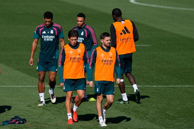 August 29, 2026, Valdebebas, Madrid, Spain: Jude Bellingham, Arda Guler, Trent Alexander-Arnold and Bernardo Silva during the training day of Real Madrid ahead the Spanish League, LaLiga EA Sports, football match against Malaga CF at Ciudad Deportiva Real Madrid on August 29, 2026, in Valdebebas, Madrid, Spain. Valdebebas Spain - ZUMAa181 20260829_zaa_a181_011 Copyright: xOscarxJ.xBarrosox