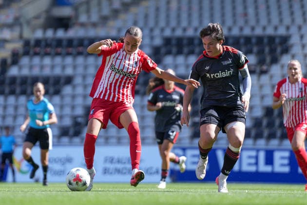 Emma Memminger (SC Freiburg, 32) im Zweikampf mit Tomke Schneider (1.FC Union Berlin, 02) , Deutschland, Fussball, GooglePixel Frauen-Bundesliga, 2.Spieltag, 2026 2027, SC Freiburg vs. 1. FC Union Berlin, 29.08.2026, Dreisamstadion, Freiburg Freiburg Dreisamstadion Baden-Wuerttemberg Deutschland *** Emma Memminger (SC Freiburg), 32, in a tackle with Tomke Schneider (1. FC Union Berlin), 02, Germany, soccer, Google Pixel Women s Bundesliga, Matchday 2, 2026–2027, SC Freiburg vs. 1. FC Union Berlin, August 29, 2026, Dreisamstadion, Freiburg, Dreisamstadion, Baden-Württemberg, Germany Copyright: xArnexAmbergx