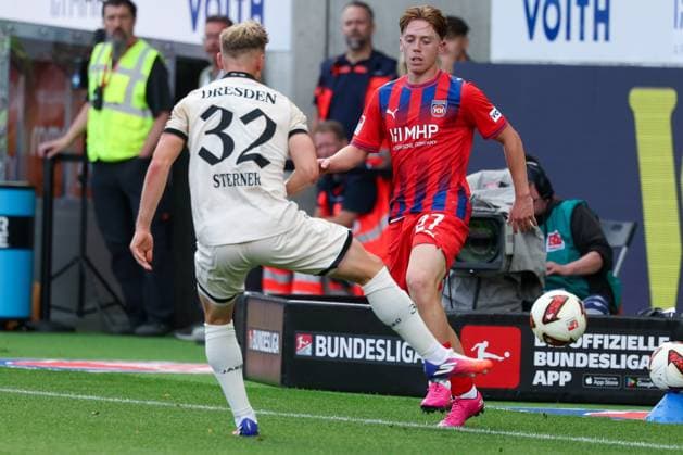 Michael Keule 27 (1FC Heidenheim 1846) mit einer Aktion gegen Jonas Sterner 32 (SG Dynamo Dresden), 1. FC Heidenheim 1846 vs. SG Dynamo Dresden, Fussball, Maenner, 2. Bundesliga, Saison 2026 2027, Hinrunde, 3. Spieltag, 29.08.2026 DFB regulations prohibit any use of photographs as image sequences and or quasi-video Heidenheim Baden-Wuerttemberg Deutschland *** Michael Keule (27), 1. FC Heidenheim 1846, in a play against Jonas Sterner (32), SG Dynamo Dresden; 1. FC Heidenheim 1846 vs. SG Dynamo Dresden, soccer, men’s, 2. Bundesliga, 2026–2027 season, First Half of the Season, Matchday 3, August 29, 2026. DFB regulations prohibit any use of photographs as image sequences and or quasi-video. Heidenheim, Baden-Württemberg, Germany Copyright: xkolbert-press MartinxAgüerax