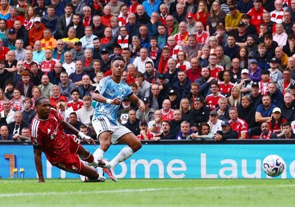 Dan Ndoye of Nottingham Forest scores the opening goal Liverpool v Nottingham Forest, Premier League Football, Football, Anfield, Liverpool, UK - 29 Aug 2026Liverpool Anfield United Kingdom EDITORIAL USE ONLY No use with unauthorised audio, video, data, fixture lists, club league logos or live services. Online in-match use limited to 120 images, no video emulation. No use in betting, games or single club league player publications. Copyright: xMattxWest Shutterstockx 17118964n