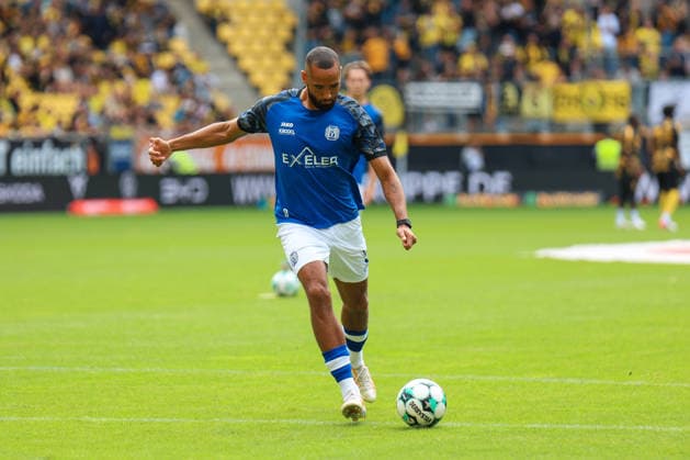 3 Bundesliga: Alemannia Aachen vs. SV Meppen, August 29, 2026, Cyrill Akono, SV Meppen, 9; Third Division: Alemannia Aachen vs. SV Meppen, Matchday 3, August 29, 2026, Tivoli, Aachen DFB regulations prohibit any use of photographs as image sequences and or quasi-video Copyright: xBEAUTIFULxSPORTS Freisenx