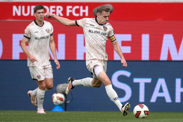 Fußball, 2. Bundesliga, 20260829, 1. FC Heidenheim - SG Dynamo Dresden. Im Bild Niklas HAUPTMANN (Dresden, 27) Flanke Pass Zuspiel Ball. Heidenheim Voith-Arena Baden-Württemberg Deutschland *** Soccer, 2. Bundesliga, 20260829, 1. FC Heidenheim vs. SG Dynamo Dresden. Pictured: Niklas HAUPTMANN. Dresden, 27. Cross, pass, ball. Heidenheim, Voith Arena, Baden-Württemberg, Germany Copyright: Passion2Press MarkusxFischerx