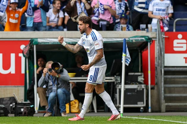 August 29, 2026, GER, Soccer, Men s, 3rd Division, 2026–2027 Season, MSV Duisburg vs. FC Würzburger Kickers, Lex Tyger Lobinger, Duisburg goal celebration, celebrating after scoring the 1–0 goal, Duisburg Schauinsland Arena, North Rhine-Westphalia, Germany Copyright: xAdrianxSchlüterx