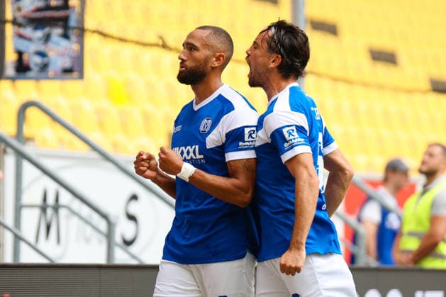 3 Bundesliga: Alemannia Aachen vs. SV Meppen, August 29, 2026. Cyrill Akono (SV Meppen), 9, and Ersin Zehir (SV Meppen), 6 celebrate the 0–2 score in the Third Division match between Alemannia Aachen and SV Meppen on Matchday 3, August 29, 2026, Tivoli, Aachen DFB regulations prohibit any use of photographs as image sequences and or quasi-video Copyright: xBEAUTIFULxSPORTS Freisenx