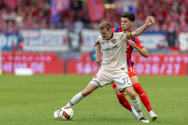 Zweikampf Niklas Hauptmann (SG Dynamo Dresden, 27) Mathias Honsak (1.FC Heidenheim, 17), GER, 1.FC Heidenheim vs. SG Dynamo Dresden, Fussball, 2. Bundesliga, 03. Spieltag, Spielzeit 2026 2027, 29.08.2026, DFL DFB REGULATIONS PROHIBIT ANY USE OF PHOTOGRAPHS AS IMAGE SEQUENCES AND OR QUASI-VIDEO, GER, 1.FC Heidenheim vs. SG Dynamo Dresden, Fussball, 2. Bundesliga, 03. Spieltag, Spielzeit 2026 2027, 29.08.2026 Heidenheim *** Tackle: Niklas Hauptmann (SG Dynamo Dresden), 27; Mathias Honsak (1 FC Heidenheim), 17, GER, 1 FC Heidenheim vs. SG Dynamo Dresden, Soccer, 2. Bundesliga, Matchday 3, 2026–2027 Season, August 29, 2026, DFL and DFB regulations prohibit any use of photographs as image sequences and or quasi-video, GER, 1 FC Heidenheim vs. SG Dynamo Dresden, Soccer, 2. Bundesliga, Matchday 3, 2026–2027 Season, August 29, 2026, Heidenheim Copyright: xEibner-Pressefoto JanixPlessx EP_JPL