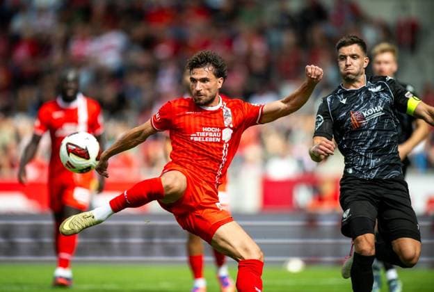 SOCCER REGIONAL LEAGUE NORTHEAST 2026–2027 SEASON, MATCHDAY 7: FC ROT WEISS ERFURT VS. BFC PREUSSEN ** FOR EDITORIAL PURPOSES ONLY ** EDITORIAL USE ONLY ** p August 29, 2026 Erfurt Soccer Regional League Northeast Matchday 7, 2026–2027 Season Steigerwaldstadion FC Rot Weiss Erfurt vs. BFC Preussen in the photo: Romarjo Hajrulla 9 FC Rot Weiss Erfurt in a tackle with Philip Fontein 7 BFC Preussen Germany Thuringia Erfurt Copyright SaschaxFromm Copyright: SaschaxFromm doc87dbmb3vzegzp23sltz ,EDITORIAL USE ONLY Copyright: SaschaxFromm