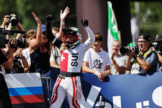 2026 UCI Mountain Bike World Championships Picture by Alex Whitehead SWpix.com - 29 08 2026 - Cycling - 2026 UCI Mountain Bike World Championships - Val di Sole, Trentino, Italy - Downhill (DHI) Final - Women Elite - Lisa Baumann (Switzerland) celebrates setting the fastest time Copyright: x xSWpix.comx(t axPhotographyxHubxLtd)xAlexxWhitehead SWpix.comx SWP-3030-21036