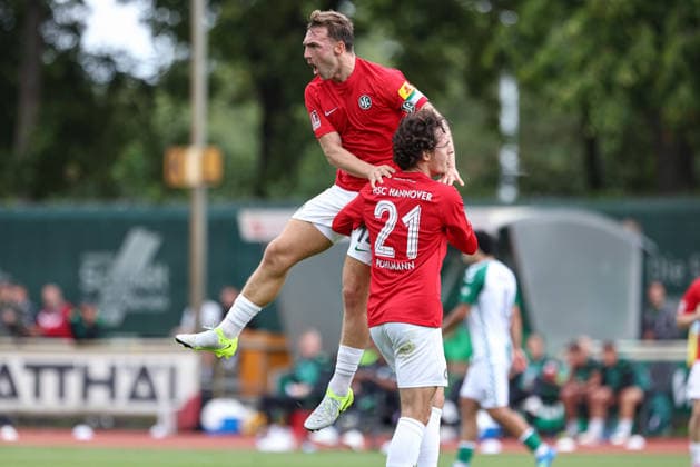 From left: Goal scorer Marcel Langer of HSC Hannover, 14, and Yannik Pohlmann of HSC Hannover, 21, celebrating the goal, celebration, celebrating, jubilant, optimistic, game action, highlight, joy over the goal making the score 0–1, August 29, 2026, Bremen, Germany, soccer, Regionalliga Nord, SV Werder Bremen II vs. HSC Hannover xobx