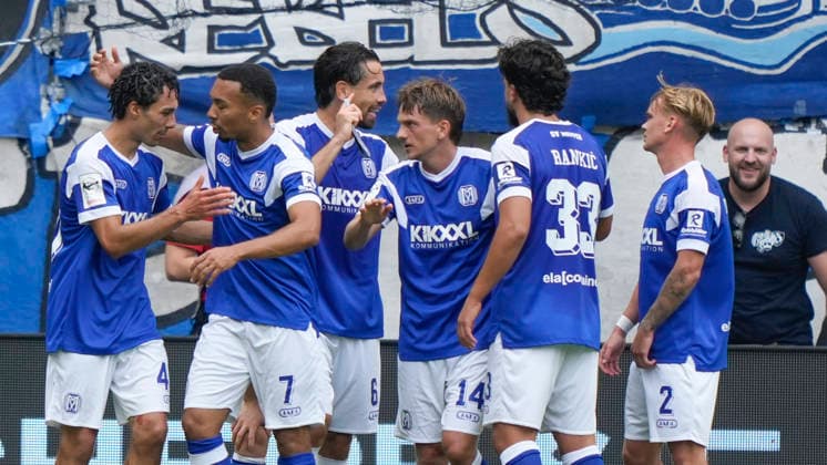 August 29, 2026, Tivoli, Aachen, GER, 3rd Division, Matchday 3: Alemannia Aachen vs. SV Meppen, Celebration after Niclas Nadj s 0–3 goal for SV Meppen at the 40-minute mark; left: DFL regulations prohibit any use of photographs as image sequences and or quasi-video. Aachen, NRW, Tivoli
