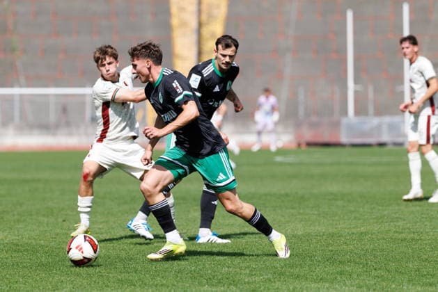 Marco Niedermayer, 16, SC Eltersdorf; Patrick Ort, 14, SC Eltersdorf; and Simon Mühlbauer, 25, FC Augsburg II, during the match between FC Augsburg II and SC Eltersdorf, soccer, men s, Bavarian Regional League, 2026–2027, Matchday 6 on August 29, 2026, in Augsburg, Rosenaustadion, Bavaria, Germany