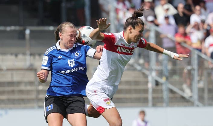 Stuttgart , Google Pixel Frauen-Bundesliga VfB Stuttgart vs. Hamburger SV , von links: Annaleen Böhler ( HSV ) Nicole Billa ( VfB ) *** Stuttgart, Google Pixel Women s Bundesliga: VfB Stuttgart vs. Hamburger SV; from left: Annaleen Böhler (HSV), Nicole Billa (VfB)