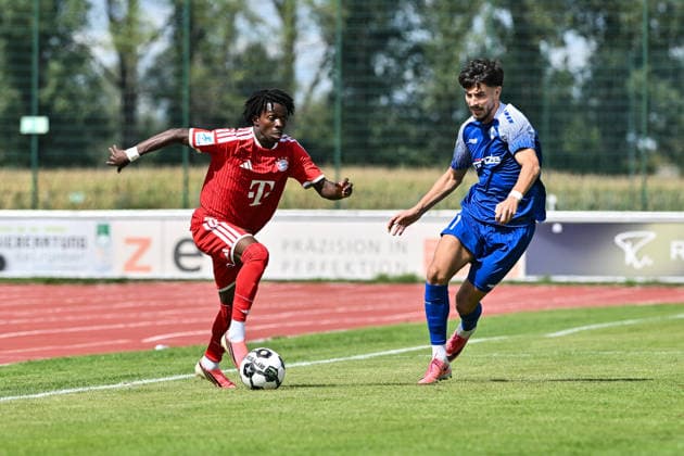 Bavarian Regional League: FV Illertissen vs. FC Bayern Munich II, August 29, 2026, ILLERTISSEN, GERMANY, August 29: In a duel between Oluwaseyi WILSON (FC Bayern Munich II, No. 7) and Denis MILIC (FV Illertissen, No. 11) during the Bavarian Regional League match between FV Illertissen and FC Bayern Munich II’s reserve team on Matchday 6 at Illertissen Stadium Copyright: xBEAUTIFULxSPORTS Goldbergx