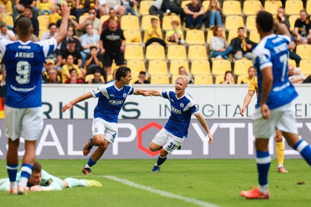 3 Soccer Bundesliga Alemannia Aachen vs. SV Meppen, August 29, 2026: Niclas Nadj (SV Meppen, 40) and Luca Prasse (SV Meppen), 31 celebrate the 0–3 goal scored by Niclas Nadj (SV Meppen, 40). Third Division: Alemannia Aachen vs. SV Meppen, Matchday 3, on August 29, 2026, Tivoli, Aachen DFB REGULATIONS PROHIBIT ANY USE OF PHOTOGRAPHS AS IMAGE SEQUENCES AND OR QUASI-VIDEO Copyright: xBEAUTIFULxSPORTS Freisenx