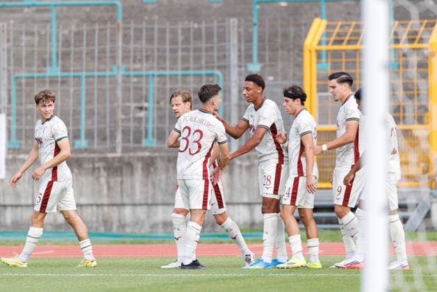 FC Augsburg II scores the goal that ties the game at 1-1 in the match between FC Augsburg II and SC Eltersdorf, soccer, men s, Bavarian Regional League, 2026–2027, Matchday 6 on August 29, 2026, in Augsburg, Rosenaustadion, Bavaria, Germany