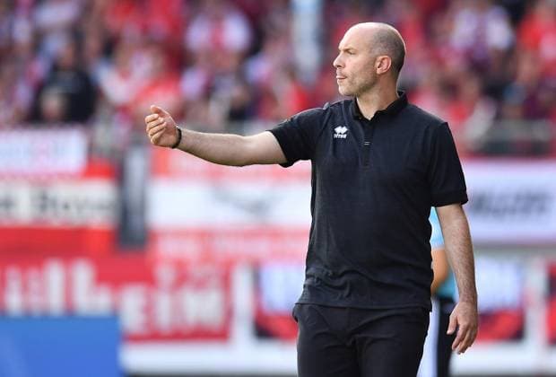 SV Wehen Wiesbaden vs. Rot Weiss Essen ** FOR EDITORIAL USE ONLY ** EDITORIAL USE ONLY ** Soccer, 3rd Division, Matchday 3: SV Wehen Wiesbaden vs. Rot Weiss Essen on August 29, 2026, at the BRITA Arena in Wiesbaden. Daniel Scherning, coach of SV Wehen Wiesbaden, Germany, Hesse, Wiesbaden. Copyright ThorstenxTillmann Copyright: ThorstenxTillmann doc87dc3uqivl0ktq5afp3 ,EDITORIAL USE ONLY Copyright: ThorstenxTillmann