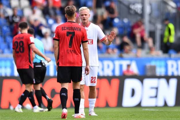 SV Wehen Wiesbaden vs. Rot Weiss Essen ** FOR EDITORIAL USE ONLY ** EDITORIAL USE ONLY ** p Soccer 3rd Division, Matchday 3: SV Wehen Wiesbaden vs. Rot-Weiss Essen on August 29, 2026, at the BRITA Arena in Wiesbaden. Lukas Schleimer (SV Wehen Wiesbaden, front) and Janne Sietan (Rot-Weiss Essen, back). Germany, Hesse, Wiesbaden. Copyright ThorstenxTillmann Copyright: ThorstenxTillmann doc87dc3ut7r7llchqzlsv ,EDITORIAL USE ONLY Copyright: ThorstenxTillmann