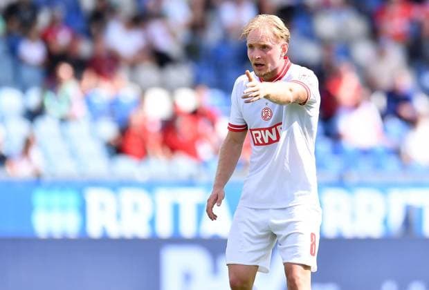 SV Wehen Wiesbaden vs. Rot Weiss Essen ** FOR EDITORIAL USE ONLY ** EDITORIAL USE ONLY ** p Soccer 3rd Division, Matchday 3: SV Wehen Wiesbaden vs. Rot-Weiss Essen on August 29, 2026, at the BRITA Arena in Wiesbaden. Tony Menzel, Rot-Weiss Essen, Germany, Hesse, Wiesbaden. Copyright ThorstenxTillmann Copyright: ThorstenxTillmann doc87dc3uyu8pv14wjps9jg ,EDITORIAL USE ONLY Copyright: ThorstenxTillmann