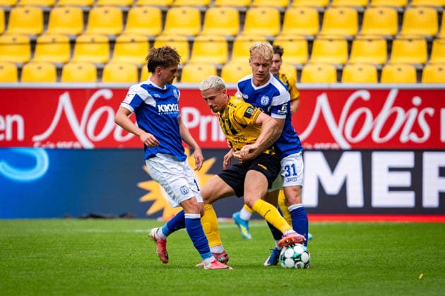 Lukas Scepanik (Alemannia Aachen, No. 07) vs. Luca Prasse (SV Meppen, No. 31) Alemannia Aachen vs. SV Meppen, Soccer, 3rd Division, Matchday 3, 2026–2027 Season, August 29, 2026 DFB regulations prohibit any use of photographs as image sequences and or quasi-video Alemannia Aachen vs. SV Meppen, soccer, 3rd Division, Matchday 3, 2026–2027 Season, August 29, 2026, Aachen Copyright: xEibner-Pressefoto J.xDerondeaux EP_JDU