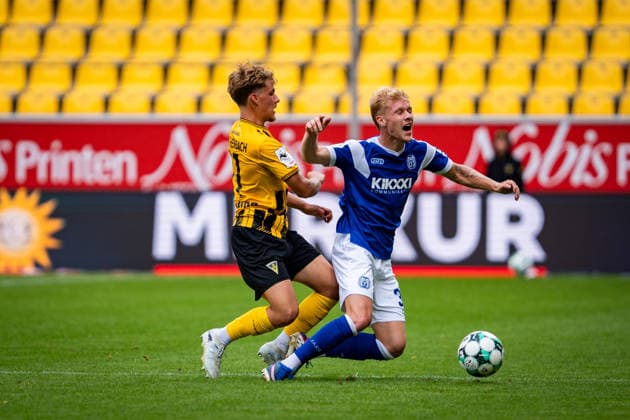 Meiko Waeschenbach, Alemannia Aachen, 11 vs. Luca Prasse, SV Meppen, 31; Alemannia Aachen vs. SV Meppen, Soccer, 3rd Division, Matchday 3, 2026–2027 Season, August 29, 2026 DFB REGULATIONS PROHIBIT ANY USE OF PHOTOGRAPHS AS IMAGE SEQUENCES AND OR QUASI-VIDEO Alemannia Aachen vs. SV Meppen, soccer, 3rd Division, Matchday 3, 2026–2027 season, August 29, 2026, Aachen Copyright: xEibner-Pressefoto J.xDerondeaux EP_JDU