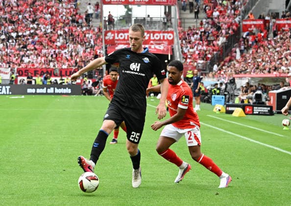 29.08.2026, xsltx, Fussball 1.Bundesliga, FSV Mainz 05 - SC Paderborn v.l. Tjark Scheller (SC Paderborn 07), Phillipp Mwene (1. FSV Mainz 05) (DFL DFB REGULATIONS PROHIBIT ANY USE OF PHOTOGRAPHS as IMAGE SEQUENCES and or QUASI-VIDEO) *** August 29, 2026, xsltx, Soccer 1st Bundesliga, FSV Mainz 05 vs. SC Paderborn (Tjark Scheller, SC Paderborn 07), Phillipp Mwene (1, FSV Mainz 05). DFL and DFB regulations prohibit any use of photographs as image sequences and or quasi-video.