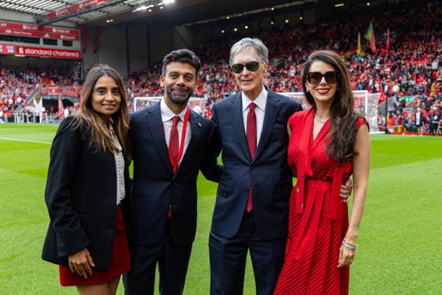 Football - FA Premier League - Liverpool FC v Nottingham Forest FC LIVERPOOL, ENGLAND - Saturday, August 29, 2026: Liverpool s vice-chairman Amit Bhatia owner, his wife Vanisha Bhatia (L), owner John W. Henry and his wife Linda Pizzuti (R) before the FA Premier League match between Liverpool FC and Nottingham Forest FC at Anfield. (Photo by David Rawcliffe Propaganda) LIVERPOOL Anfield MERSEYSIDE ENGLAND  Copyright: xDavidxRawcliffex P2026-08-29-Liverpool_Nottingham_Forest-142