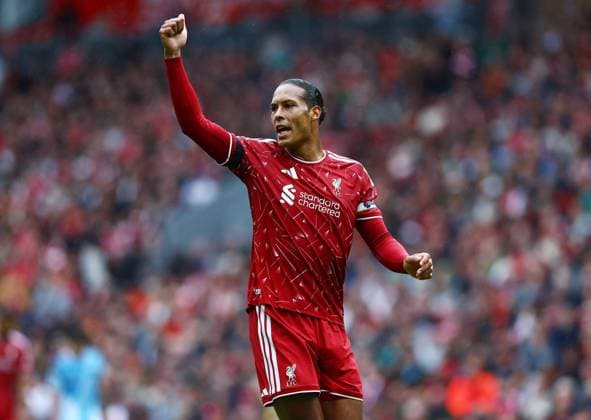 Virgil van Dijk of Liverpool Liverpool v Nottingham Forest, Premier League Football, Football, Anfield, Liverpool, UK - 29 Aug 2026Liverpool Anfield United Kingdom EDITORIAL USE ONLY No use with unauthorised audio, video, data, fixture lists, club league logos or live services. Online in-match use limited to 120 images, no video emulation. No use in betting, games or single club league player publications.  Copyright: xMattxWest Shutterstockx 17118964az