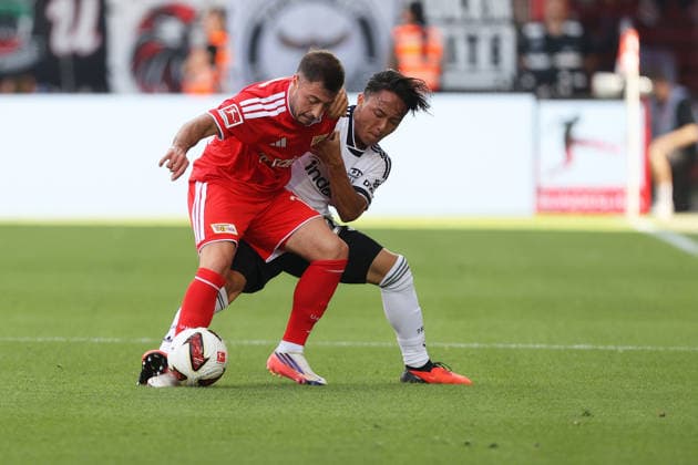 29.08.2026, xtgx, Fussball 1.Bundesliga, Union Berlin - Eintracht Frankfurt v.l. Josip Juranovic (1. FC Union Berlin) Keita Kosugi (Eintracht Frankfurt) Zweikampf, Aktion, action, battle for the ball Berlin *** August 29, 2026, xtgx, Soccer, Bundesliga 1, Union Berlin vs. Eintracht Frankfurt, Josip Juranovic (1. FC Union Berlin) vs. Keita Kosugi (Eintracht Frankfurt), tackle, action, battle for the ball, Berlin