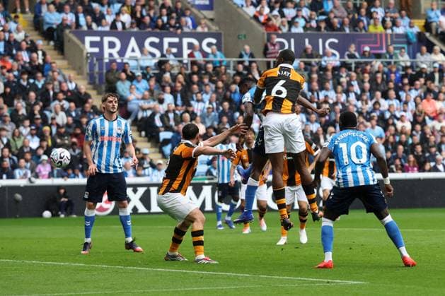 Taiwo Awoniyi of Coventry City heads a shot at goal Coventry City v Hull City, Premier League Football, Football, Coventry Building Society Arena, Coventry, UK - 29 Aug 2026Coventry Coventry Building Society Arena United Kingdom EDITORIAL USE ONLY No use with unauthorised audio, video, data, fixture lists, club league logos or live services. Online in-match use limited to 120 images, no video emulation. No use in betting, games or single club league player publications. Copyright: xAndrewxFosker Shutterstockx 17119018ca