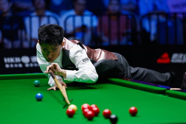 (260829) -- WUHAN, Aug. 29, 2026 -- Chang Bingyu competes during the final match between Zhao Xintong of China and Chang Bingyu of China at Wuhan Open 2026 snooker tournament in Wuhan, central China s Hubei Province, Aug. 29, 2026. ) (SP)CHINA-SNOOKER-WUHAN OPEN (CN) WuxZhizun 