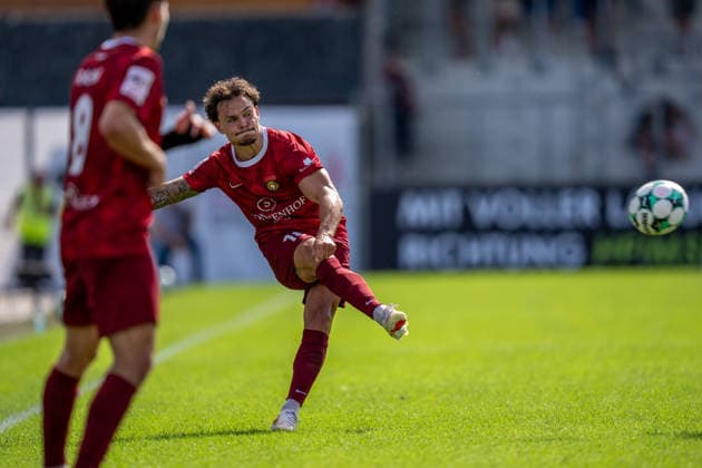 Niklas Pollex, SG Sonnenhof Großaspach, 18, SG Sonnenhof Großaspach vs. FC Ingolstadt 04, Soccer, 3rd Division, Matchday 3, August 29, 2026, DFB regulations prohibit any use of photographs as image sequences and or quasi-video footage. Aspach, Baden-Württemberg, Germany Copyright: xkolbert-press PhilipxZieglerx