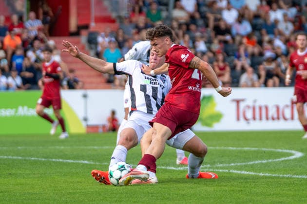 Scoring chance by Luca Molinari, SG Sonnenhof Großaspach, 21, SG Sonnenhof Großaspach vs. FC Ingolstadt 04, Soccer, 3rd Division, Matchday 3, August 29, 2026, DFB regulations prohibit any use of photographs as image sequences and or quasi-video. Aspach, Baden-Württemberg, Germany Copyright: xkolbert-press PhilipxZieglerx