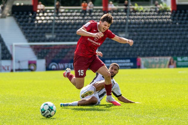 Niklas Pollex (SG Sonnenhof Großaspach, 18) fouls Antonis Aidonis (SG Sonnenhof Großaspach, 15) and is subsequently shown a yellow-red card, SG Sonnenhof Großaspach vs. FC Ingolstadt 04, Soccer, 3rd Division, Matchday 3, August 29, 2026; DFB regulations prohibit any use of photographs as image sequences and or quasi-video. Aspach, Baden-Württemberg, Germany Copyright: xkolbert-press PhilipxZieglerx