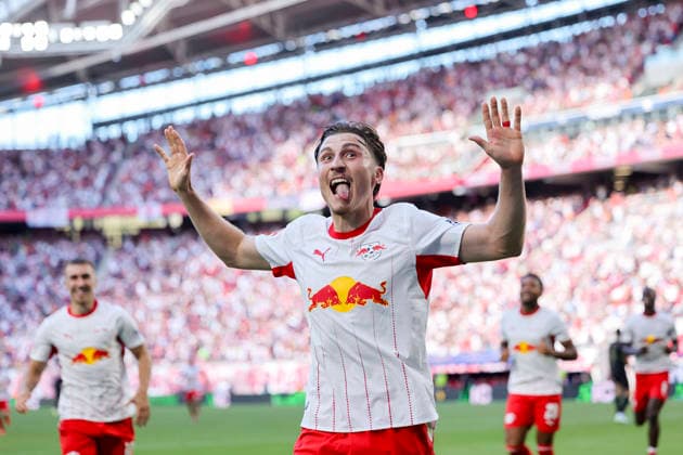 Rocco Reitz (RB Leipzig) bejubelt seinen Treffer zum 3:0 waehrend des Spiels der 1. Bundesliga zwischen RB Leipzig und Borussia Moenchengladbach, Red Bull Arena am 29. August 2026 in Leipzig, Deutschland. (Foto von Marco Steinbrenner DeFodi Images) +++ Rocco Reitz (RB Leipzig) celebrates after scoring his teams third Goal during the Bundesliga match between RB Leipzig and Borussia Moenchengladbach at Red Bull Arena on August 29, 2026 in Leipzig, Germany. (Photo by Marco Steinbrenner DeFodi Images) DFB DFL REGULATIONS PROHIBIT ANY USE OF PHOTOGRAPHS AS IMAGE SEQUENCES AND OR QUASI-VIDEO. (Photo by Marco Steinbrenner DeFodi Images) - *** Rocco Reitz of RB Leipzig celebrates his goal to make it 3–0 during the Bundesliga match between RB Leipzig and Borussia Mönchengladbach, Red Bull Arena on August 29, 2026, in Leipzig, Germany. Photo by Marco Steinbrenner, DeFodi Images. Rocco Reitz of RB Leipzig celebrates after scoring his team’s third goal during the Bundesliga match between RB Leipzig and Borussia Mönchengladbach at Red Bull Arena on August 29, 2026 in Leipzig, Germany. Photo by Marco Steinbrenner, DeFodi Images. DFB and DFL regulations prohibit any use of photographs as image sequences and or quasi-video. Photo by Marco Steinbrenner, DeFodi Images.