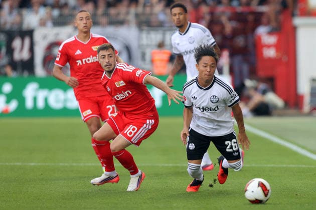29.08.2026, xtgx, Fussball 1.Bundesliga, Union Berlin - Eintracht Frankfurt v.l. Josip Juranovic (1. FC Union Berlin) Keita Kosugi (Eintracht Frankfurt) Zweikampf, Aktion, action, battle for the ball Berlin *** August 29, 2026, xtgx, Soccer, Bundesliga 1, Union Berlin vs. Eintracht Frankfurt, Josip Juranovic (1. FC Union Berlin) vs. Keita Kosugi (Eintracht Frankfurt), tackle, action, battle for the ball, Berlin