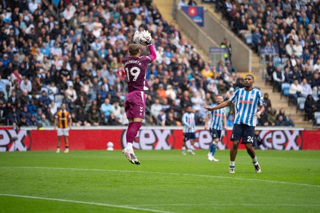 Players from both sides compete for the ball during the Premier League match between Coventry City and Hull City at Coventry Building Society Arena (Photo by Jay Soundo) Copyright: xJayxSoundox xSportsxPressxPhotox Sportspressphoto_SPR218650