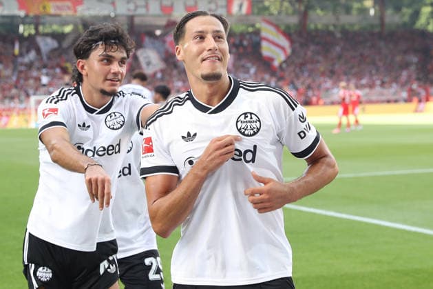 29.08.2026, xtgx, Fussball 1.Bundesliga, Union Berlin - Eintracht Frankfurt v.l. Torjubel nach dem Tor zum celebrating the goal celebrate 1:3 durch Younes Ebnoutalib (Eintracht Frankfurt) Berlin *** August 29, 2026, xtgx, Soccer, Bundesliga 1, Union Berlin vs. Eintracht Frankfurt, l Goal celebration after Younes Ebnoutalib s goal for Eintracht Frankfurt against Union Berlin (1-3)