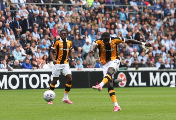 Coventry City v Hull City Premier League Nobel Mendy of Hull City shoots at goal during the Premier League match at the Coventry Building Society Arena, Coventry 29 08 2026 UK Newspapers OUT Copyright: xAndyxSumnerx FIL-23836-0185